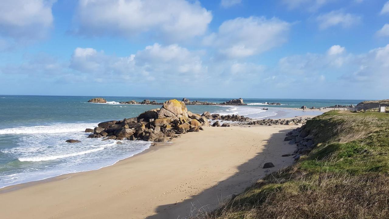 Holiday home Maison De Bord De Mogueriec Finistere La Leonie Sibiril