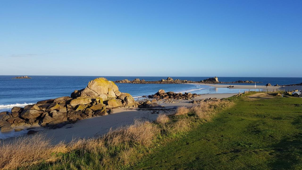 Casa de Férias Maison De Bord De Mogueriec Finistere La Leonie *